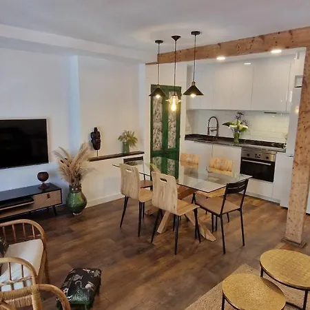 Apartamento Cimadevilla Playa - Pisazo 6 O 7 Pax En Pleno Centro - Vut-3951-as *