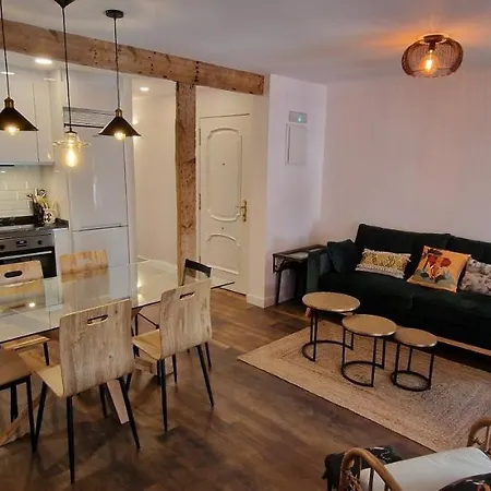 Apartamento Cimadevilla Playa - Pisazo 6 O 7 Pax En Pleno Centro - Vut-3951-as